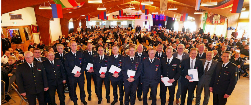 Feuerwehren im Paderborner Land ziehen Bilanz eines einsatzreichen Jahres 